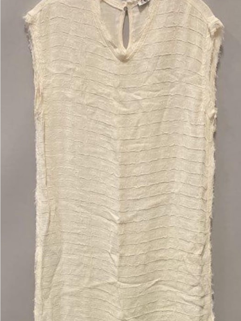 Zara Cream Textured Keyhole Cap-Sleeve Tunic